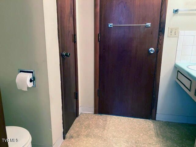 1917 Club Drive, Johnson City, TN 37601