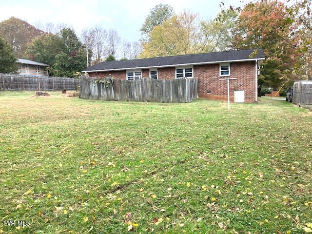 1917 Club Drive, Johnson City, TN 37601