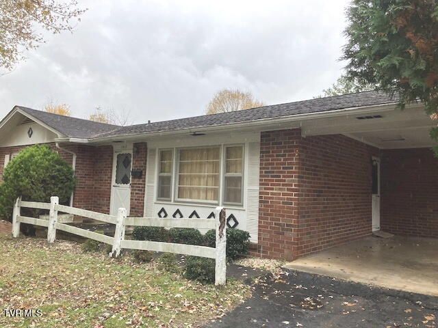 1917 Club Drive, Johnson City, TN 37601