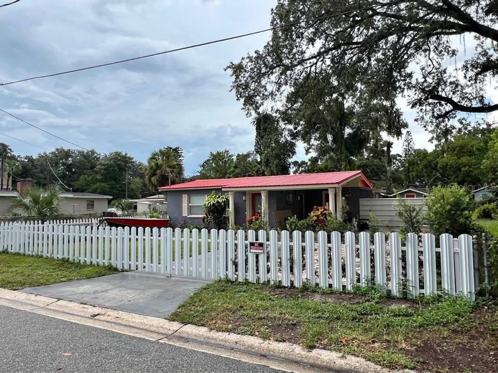 4304 DELEUIL AVENUE, Tampa, FL 33610