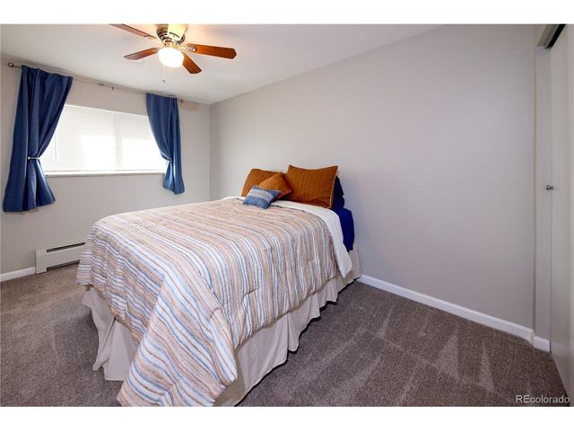 7050 W Cedar Ave 212, Lakewood, CO 80226