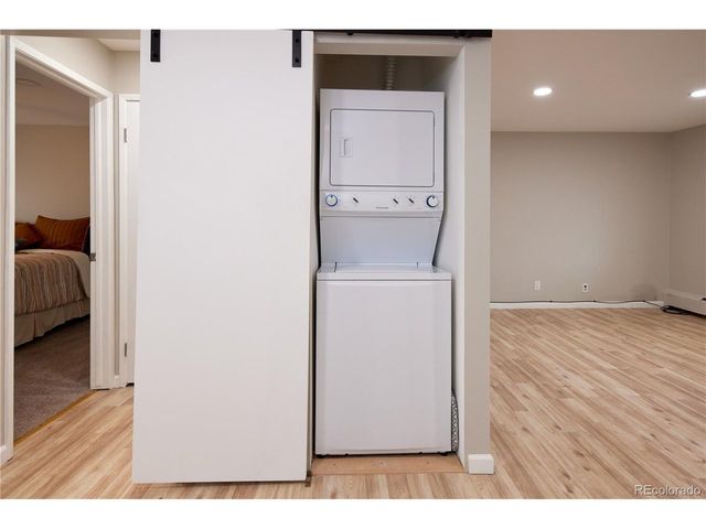 7050 W Cedar Ave 212, Lakewood, CO 80226