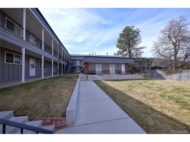 7050 W Cedar Ave 212, Lakewood, CO 80226