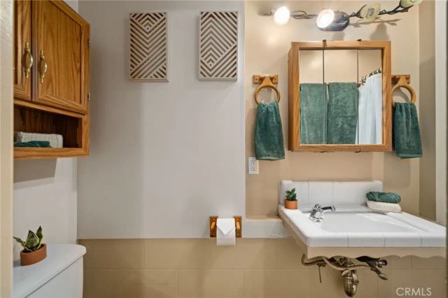 32143 West Drive, Running Springs, CA 92382