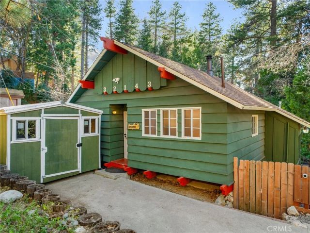 32143 West Drive, Running Springs, CA 92382