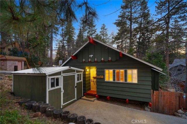 32143 West Drive, Running Springs, CA 92382