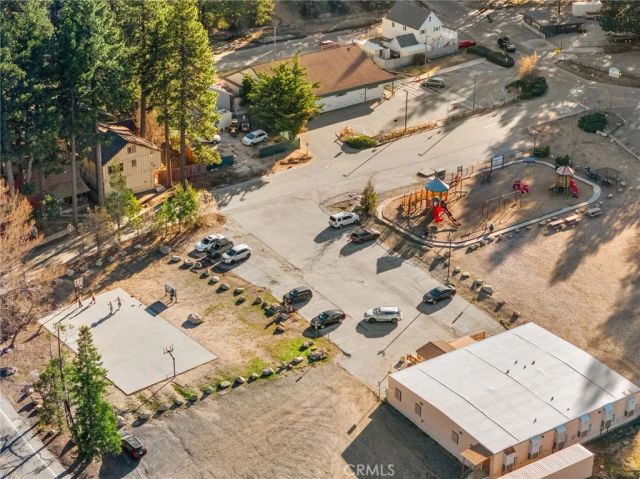 32143 West Drive, Running Springs, CA 92382