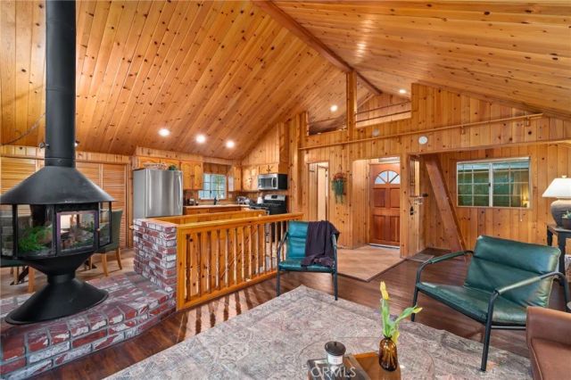 32143 West Drive, Running Springs, CA 92382