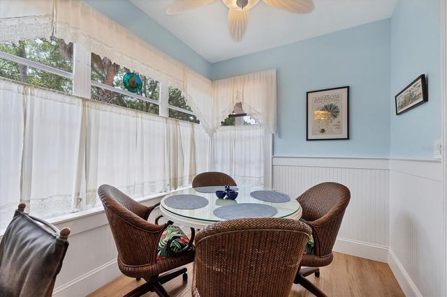 1676 OAK STREET, Sarasota, FL 34236