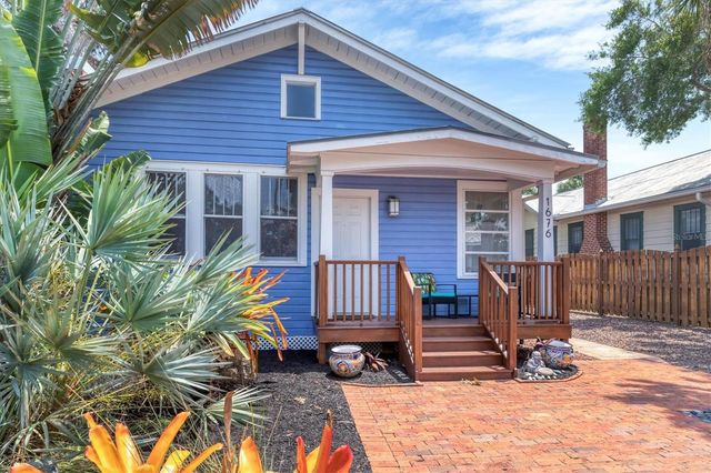 1676 OAK STREET, Sarasota, FL 34236