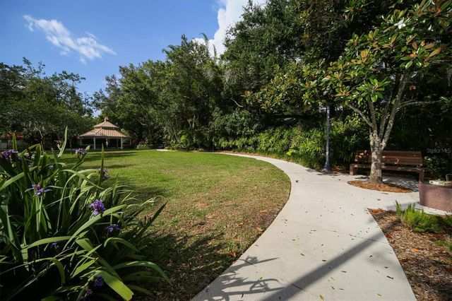 1676 OAK STREET, Sarasota, FL 34236