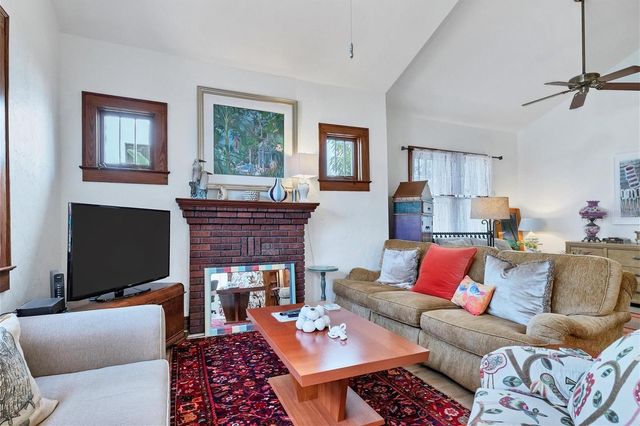 1676 OAK STREET, Sarasota, FL 34236