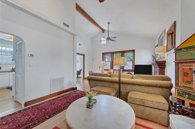 1676 OAK STREET, Sarasota, FL 34236