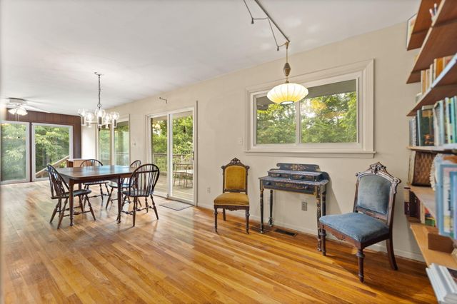 116 Vanwinkle Grove, Berea, KY 40403