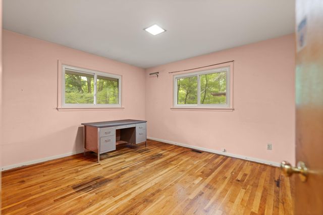 116 Vanwinkle Grove, Berea, KY 40403