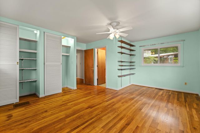 116 Vanwinkle Grove, Berea, KY 40403