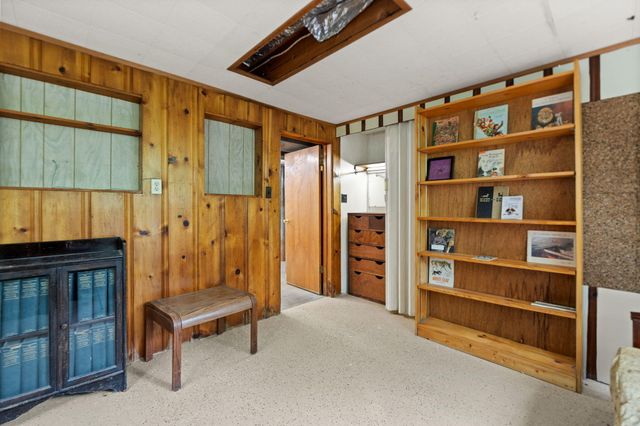 116 Vanwinkle Grove, Berea, KY 40403