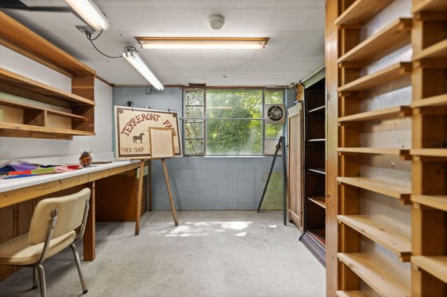 116 Vanwinkle Grove, Berea, KY 40403