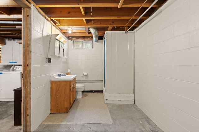 116 Vanwinkle Grove, Berea, KY 40403