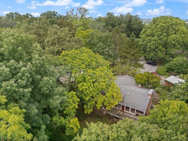 116 Vanwinkle Grove, Berea, KY 40403