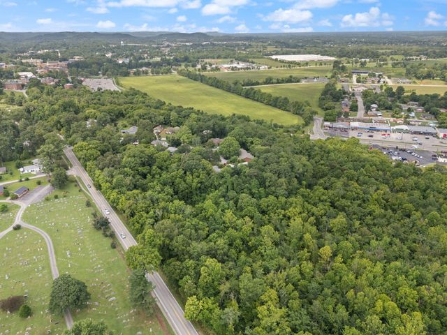 116 Vanwinkle Grove, Berea, KY 40403