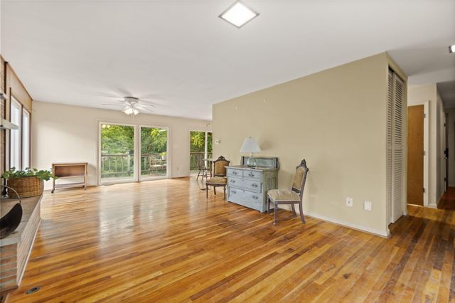 116 Vanwinkle Grove, Berea, KY 40403