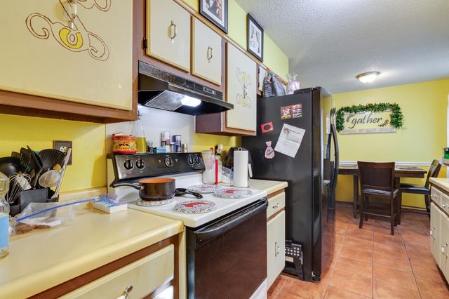 6677 HARTFORD DR, Memphis, TN 38134