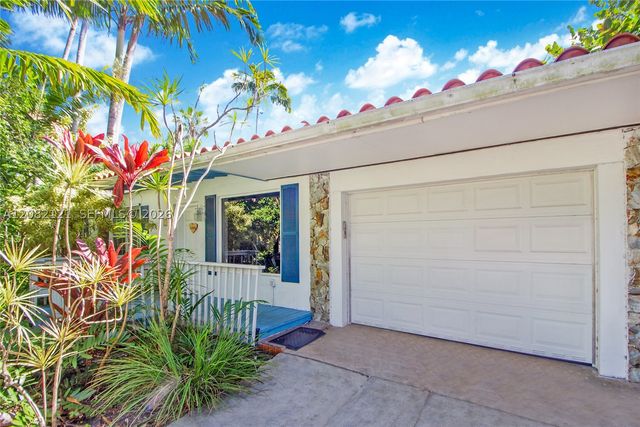 119 Harbor Dr, Key Biscayne, FL 33149