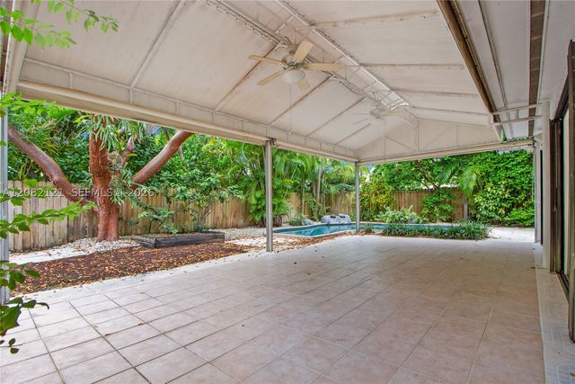 119 Harbor Dr, Key Biscayne, FL 33149