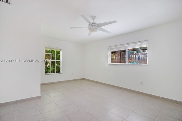 119 Harbor Dr, Key Biscayne, FL 33149