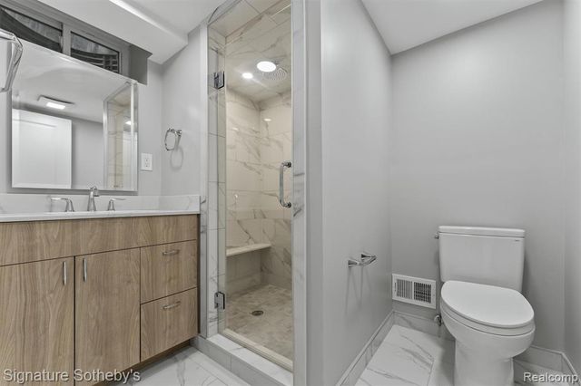 1054 Saxon Drive, Birmingham, MI 48009