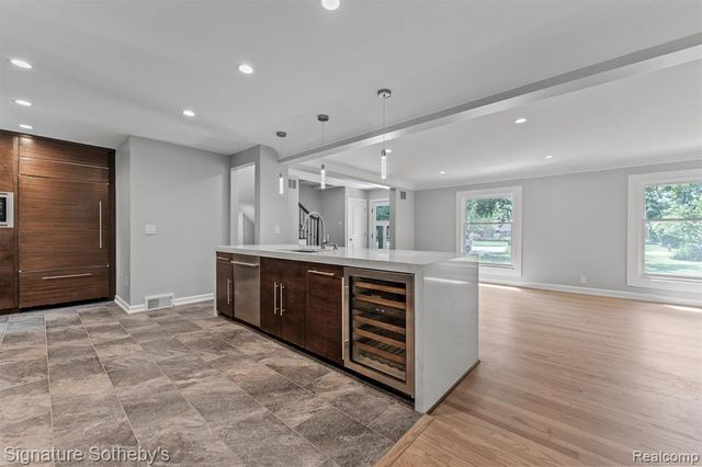 1054 Saxon Drive, Birmingham, MI 48009