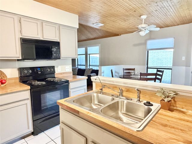 211 E Stone Circle, Wylie, TX 75098