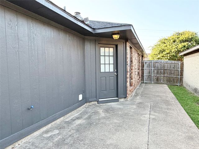 211 E Stone Circle, Wylie, TX 75098