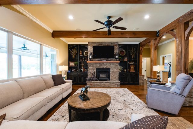10225 Barrett Road, Roland, AR 72135