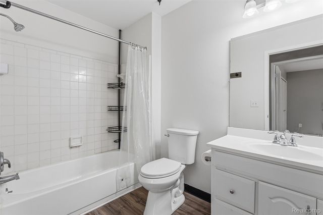 41009 Southwind Drive, Canton Charter Township, MI 48188