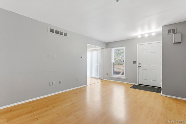 41009 Southwind Drive, Canton Charter Township, MI 48188