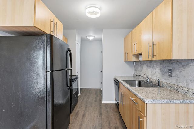 41009 Southwind Drive, Canton Charter Township, MI 48188