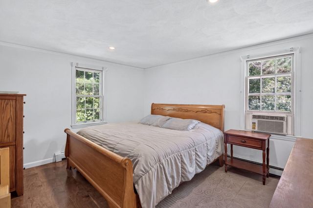 39 Kerrywood Drive, Teaticket, MA 02536