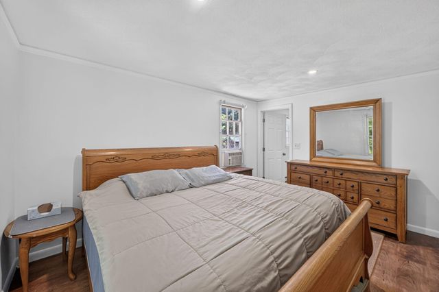 39 Kerrywood Drive, Teaticket, MA 02536