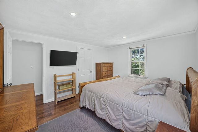 39 Kerrywood Drive, Teaticket, MA 02536