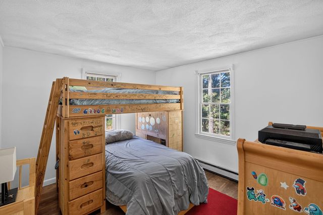 39 Kerrywood Drive, Teaticket, MA 02536