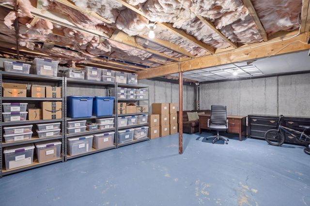 39 Kerrywood Drive, Teaticket, MA 02536