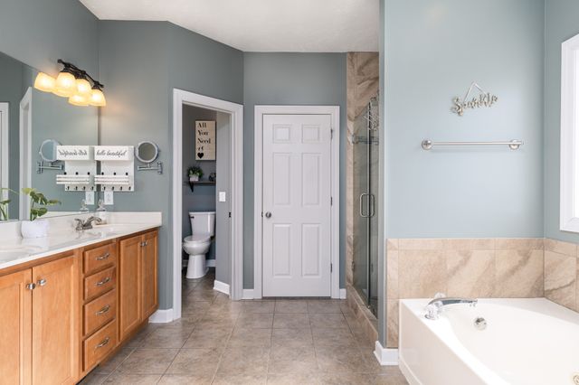 1316 Lunar Dr, Murfreesboro, TN 37129