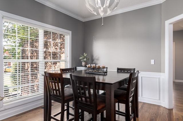 1316 Lunar Dr, Murfreesboro, TN 37129