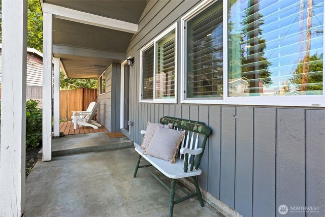 22628 87th Avenue W, Edmonds, WA 98026