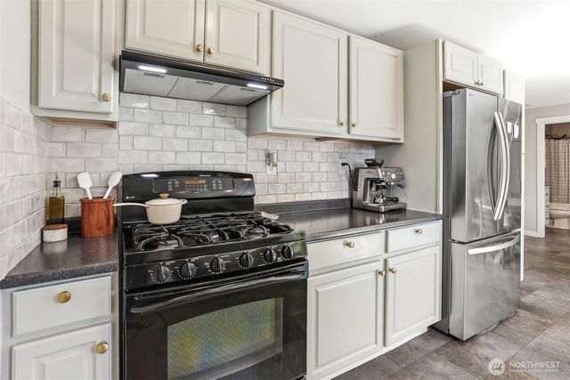 22628 87th Avenue W, Edmonds, WA 98026