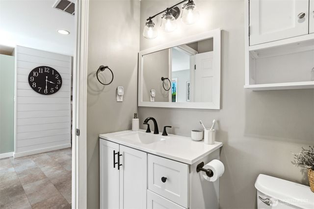 22628 87th Avenue W, Edmonds, WA 98026