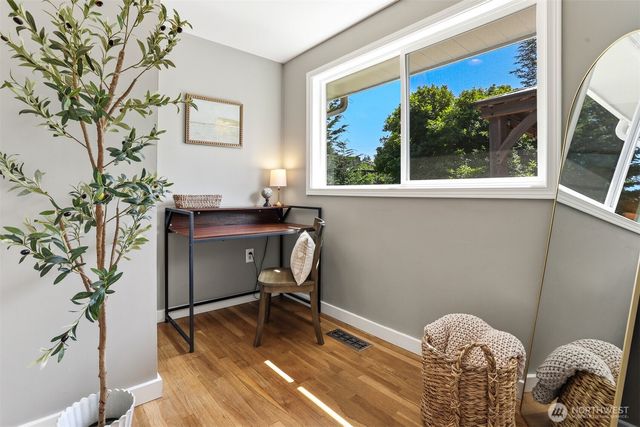 22628 87th Avenue W, Edmonds, WA 98026