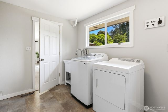 22628 87th Avenue W, Edmonds, WA 98026